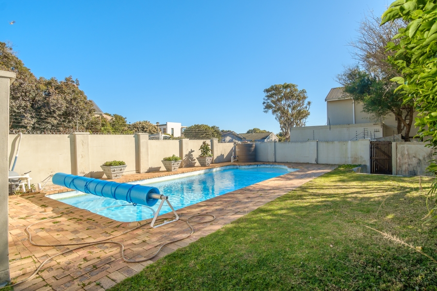 3 Bedroom Property for Sale in Kommetjie Western Cape